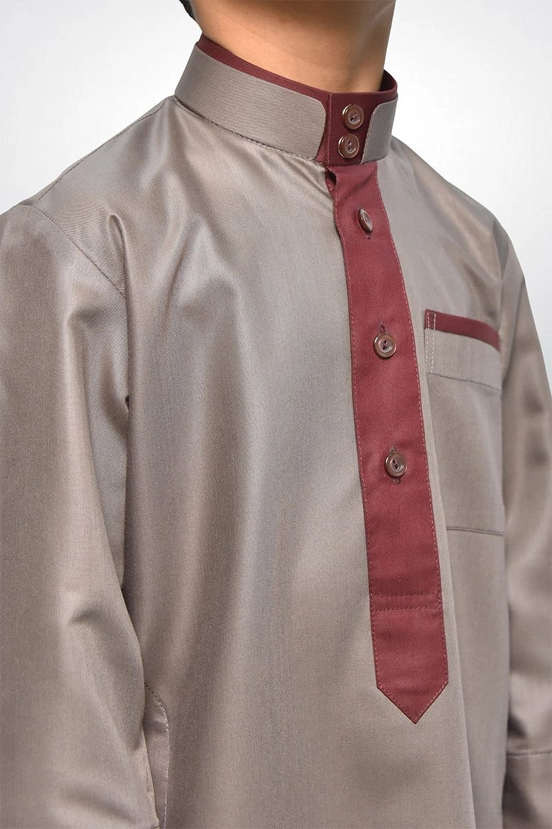 The Idris – Taupe & Maroon